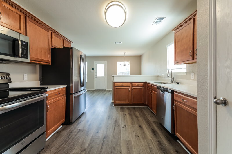 2,370/Mo, 1107 Caroline Dr Princeton, TX 75407 Kitchen View 2