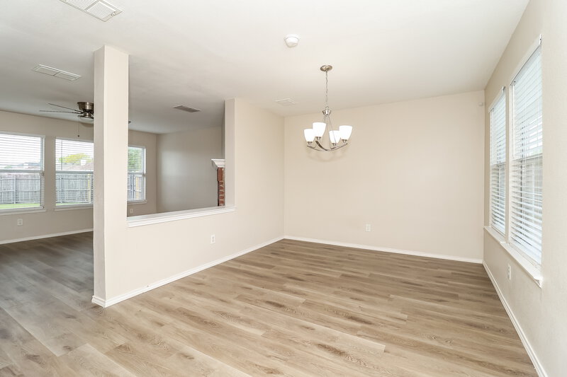 2,240/Mo, 2246 Midbury Dr Lancaster, TX 75134 Dining Room View