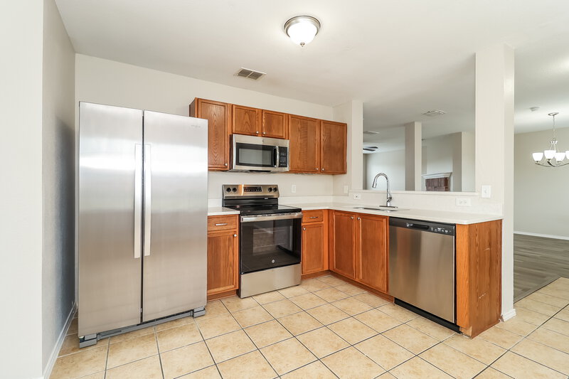 2,240/Mo, 2246 Midbury Dr Lancaster, TX 75134 Kitchen View