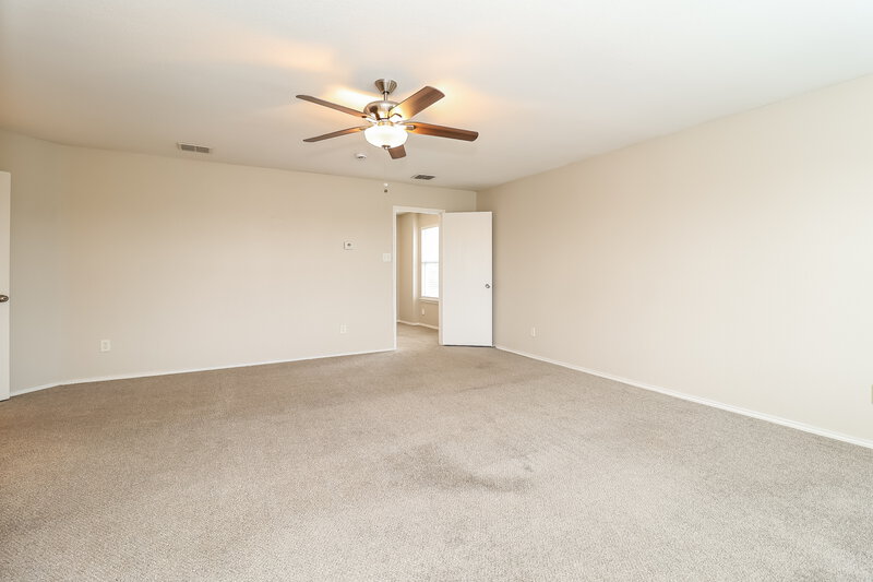 2,240/Mo, 2246 Midbury Dr Lancaster, TX 75134 Main Bedroom View 2