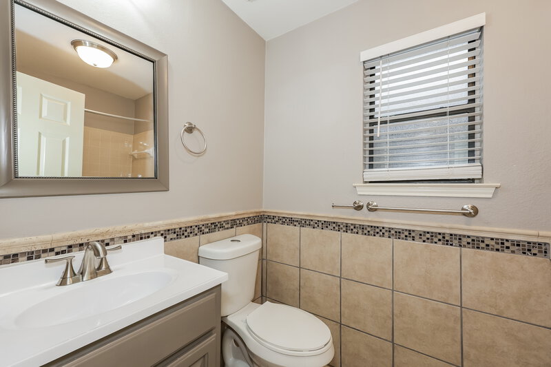 1,685/Mo, 7320 Ridge Rd W Fort Worth, TX 76133 Bathroom View