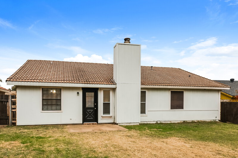 1,685/Mo, 7320 Ridge Rd W Fort Worth, TX 76133 Rear View