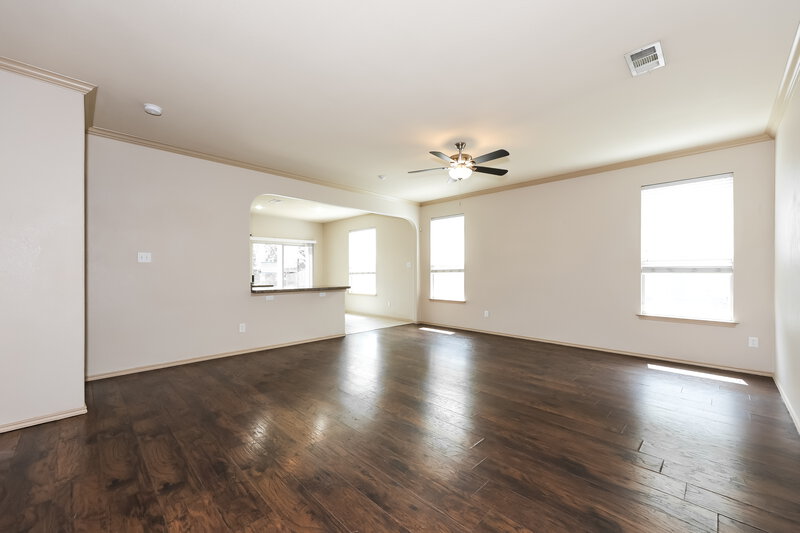 2,090/Mo, 9925 Fressia Ln Fort Worth, TX 76108 Living Room View