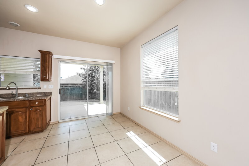 2,090/Mo, 9925 Fressia Ln Fort Worth, TX 76108 Dining Room View