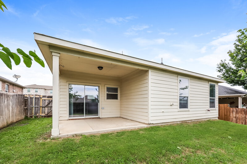 2,090/Mo, 9925 Fressia Ln Fort Worth, TX 76108 Rear View