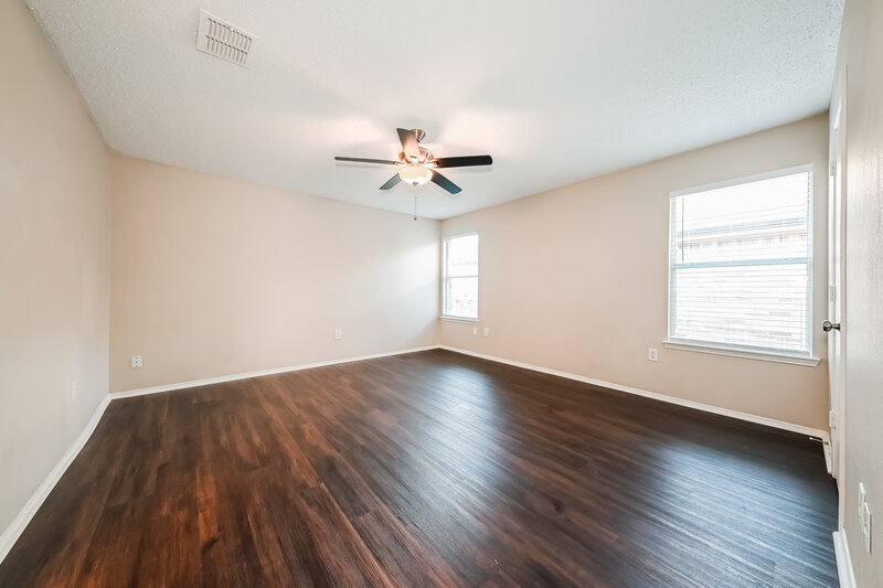 2,150/Mo, 2425 Meadowgate Ln Lancaster, TX 75134 Main Bedroom View