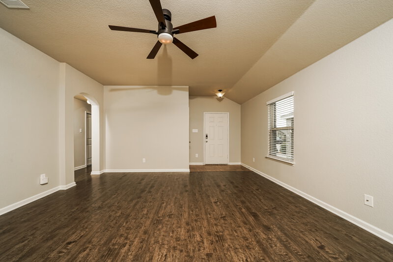 2,130/Mo, 1106 Bellevue Dr Princeton, TX 75407 Living Room View