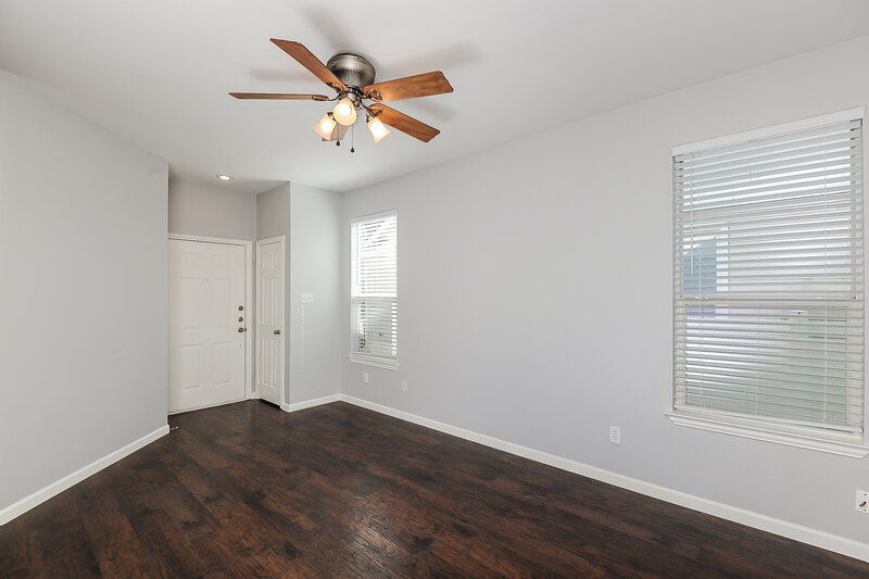 1,820/Mo, 9824 Birch Dr Providence Village, TX 76227 Living Room View