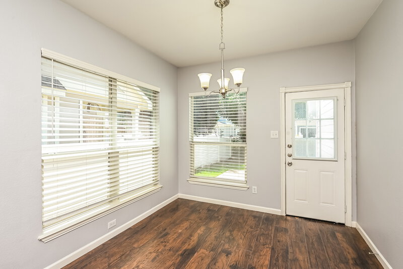 1,820/Mo, 9824 Birch Dr Providence Village, TX 76227 Dining Room View 2