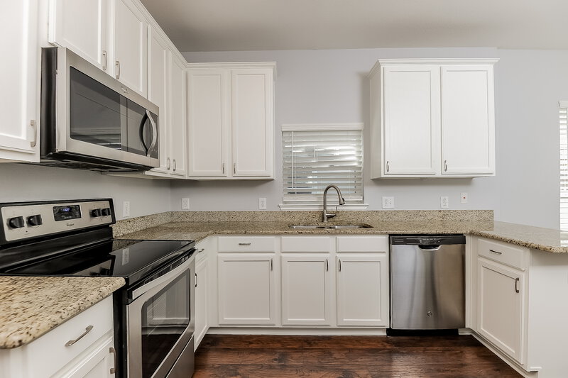 1,820/Mo, 9824 Birch Dr Providence Village, TX 76227 Kitchen View 2
