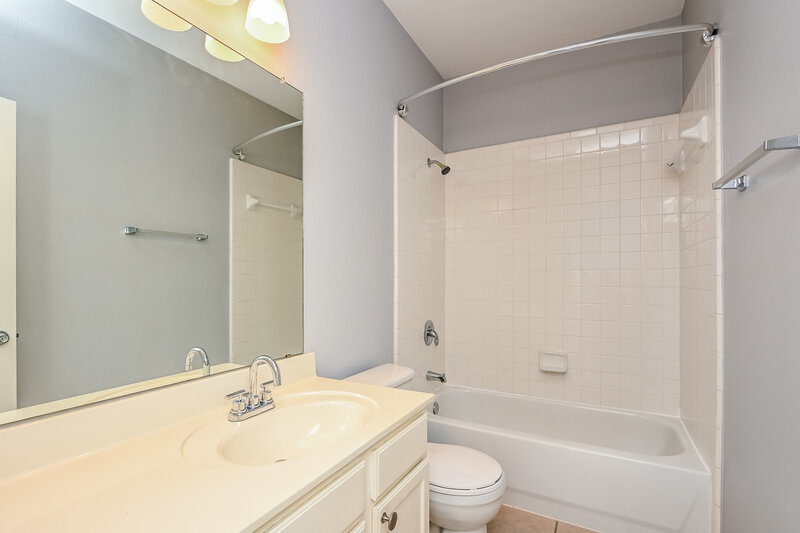 1,820/Mo, 9824 Birch Dr Providence Village, TX 76227 Bathroom View