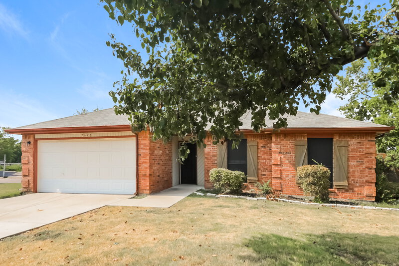 1,800/Mo, 7618 Creek Wood Dr Rowlett, TX 75089 Front View