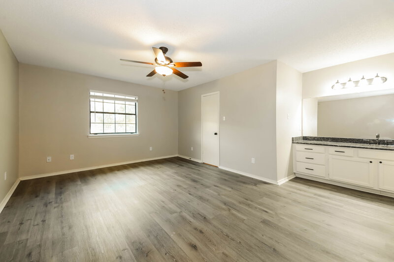 1,800/Mo, 7618 Creek Wood Dr Rowlett, TX 75089 Main Bedroom View