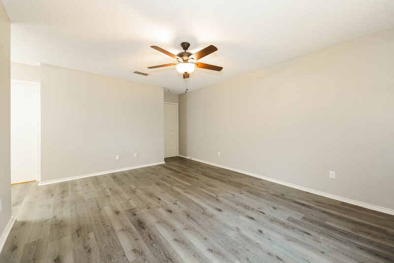 1,800/Mo, 7618 Creek Wood Dr Rowlett, TX 75089 Main Bedroom View 2