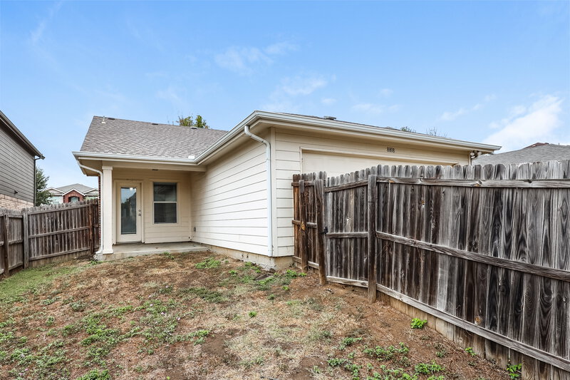 1,920/Mo, 8808 Wayne St Cross Roads, TX 76227 Rear View