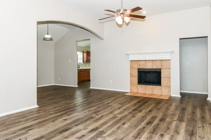 1,930/Mo, 1328 Riviera Dr Princeton, TX 75407 Living Room View