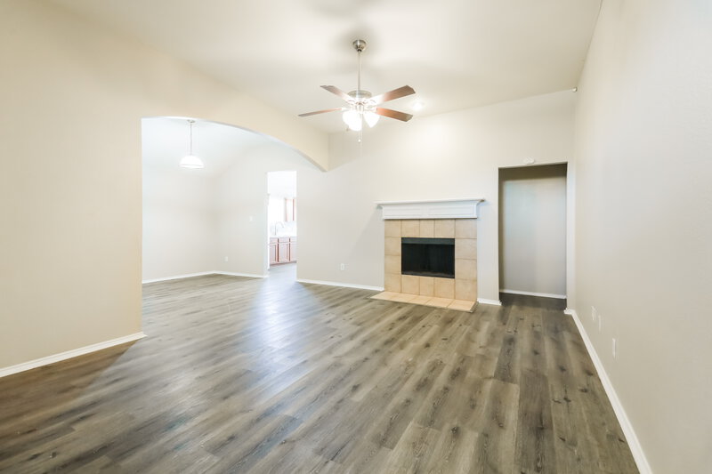 2,055/Mo, 1328 Riviera Dr Princeton, TX 75407 Living Room View