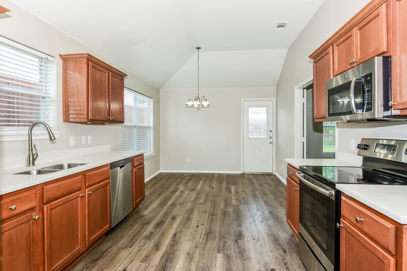 1,930/Mo, 1328 Riviera Dr Princeton, TX 75407 Kitchen View 3