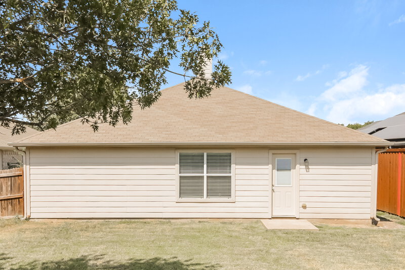 2,055/Mo, 1328 Riviera Dr Princeton, TX 75407 Rear View