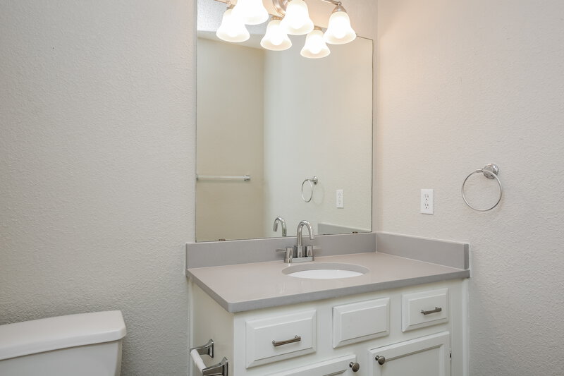2,070/Mo, 1513 Becky Lane Lancaster, TX 75134 Master Bathroom View 2