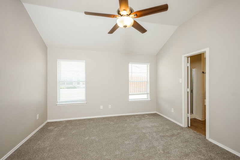 2,480/Mo, 1209 Mockingbird Ln Desoto, TX 75115 Main Bedroom View