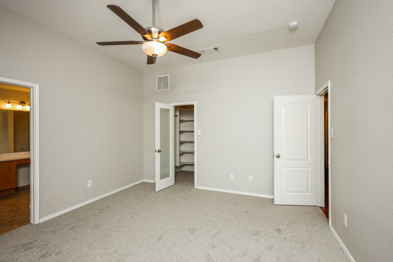 2,480/Mo, 1209 Mockingbird Ln Desoto, TX 75115 Main Bedroom View 2
