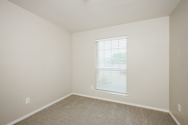 2,480/Mo, 1209 Mockingbird Ln Desoto, TX 75115 Bedroom View 2