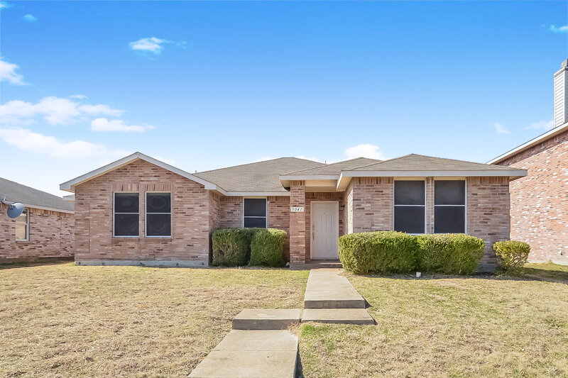 2,280/Mo, 3041 Paint Brush Place Lancaster, TX 75134 External View