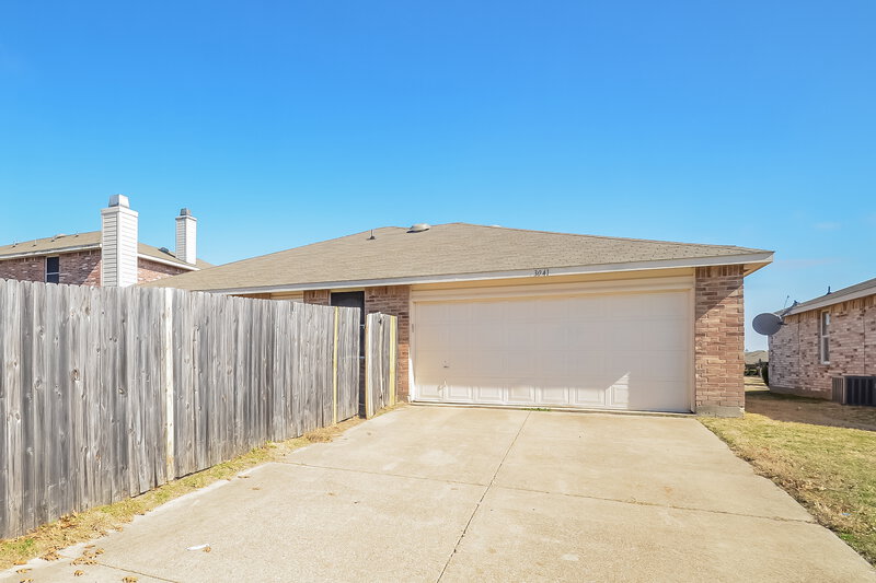 2,280/Mo, 3041 Paint Brush Place Lancaster, TX 75134 Rear View 3