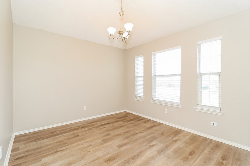 0/Mo, 1024 Stockton Drive Burleson, TX 76028 Dining Room View