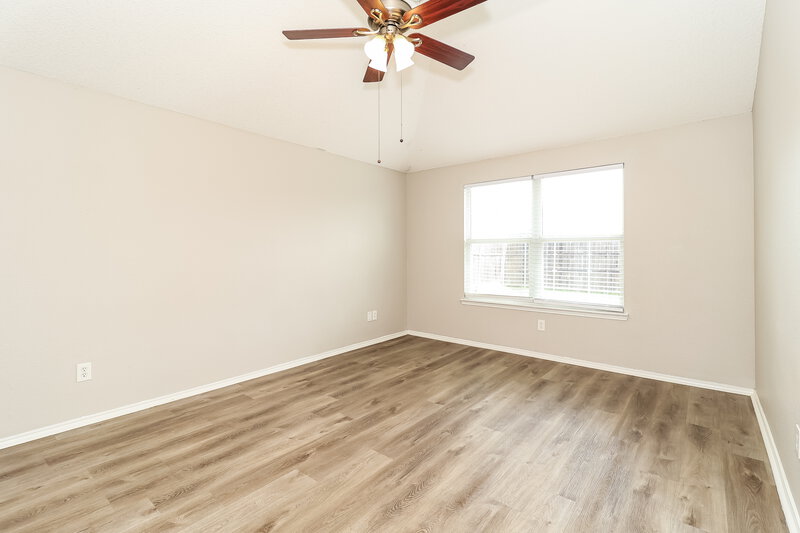 0/Mo, 1024 Stockton Drive Burleson, TX 76028 Main Bedroom View