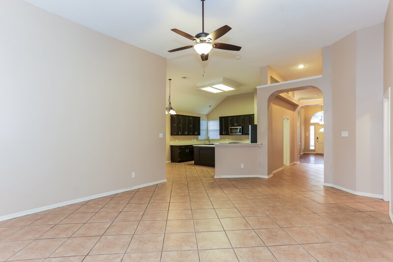 2,465/Mo, 1510 Lost Creek Dr DeSoto, TX 75115 Living Room View 2