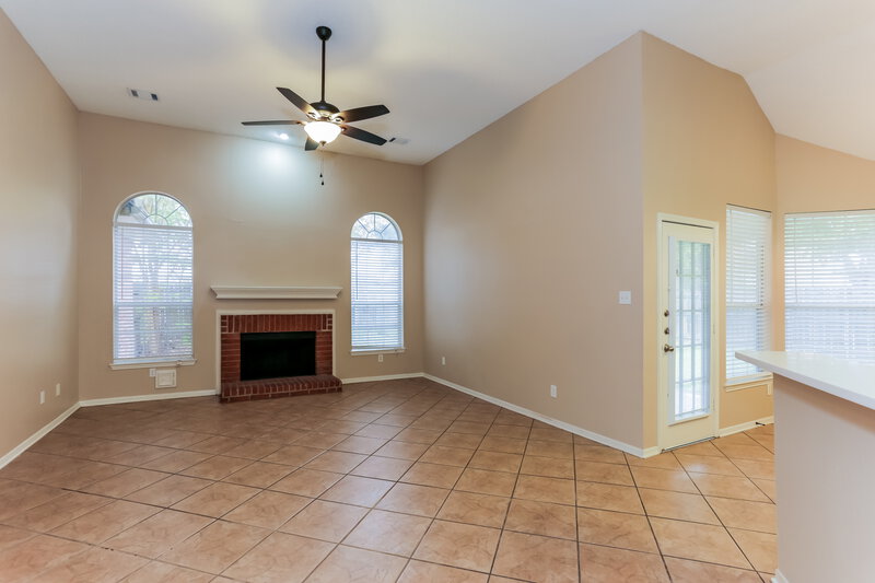 2,735/Mo, 1510 Lost Creek Dr DeSoto, TX 75115 Misc View 2