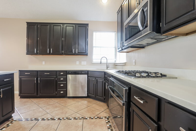 2,605/Mo, 1510 Lost Creek Dr DeSoto, TX 75115 Kitchen View