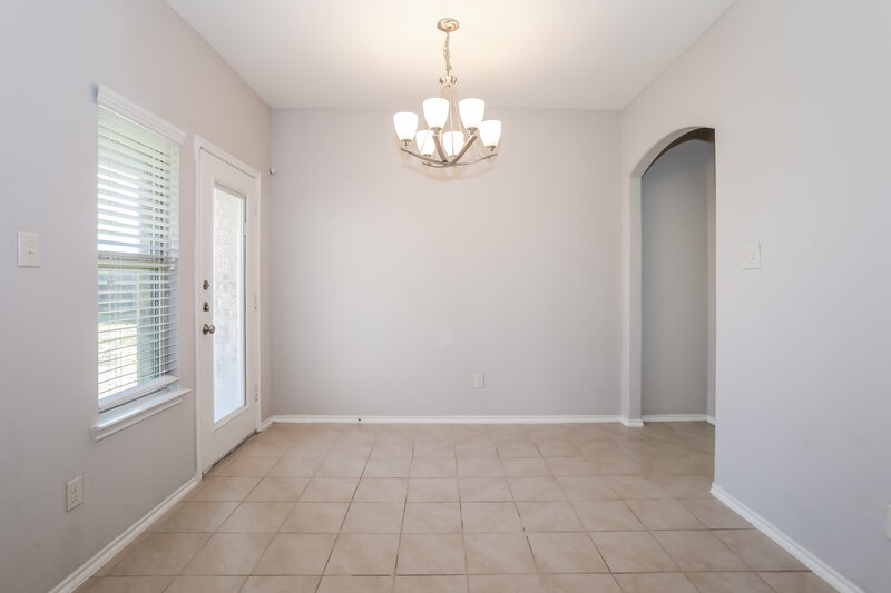 2,095/Mo, 1305 Silver Ln Aubrey, TX 76227 Dining Room View