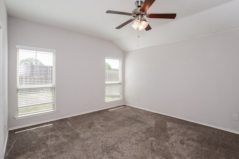 2,095/Mo, 1305 Silver Ln Aubrey, TX 76227 Main Bedroom View