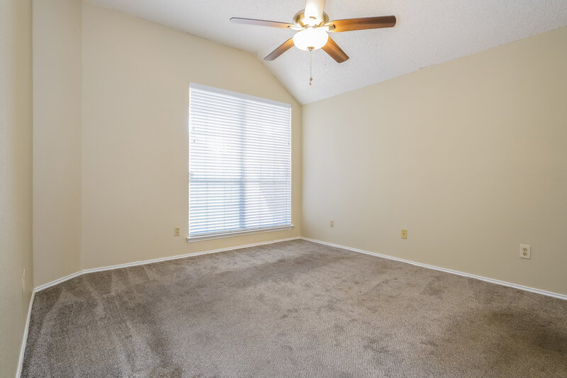 2,200/Mo, 4452 Sierra Dr Grand Prairie, TX 75052 Main Bedroom View