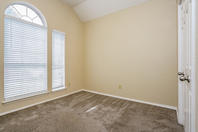 2,200/Mo, 4452 Sierra Dr Grand Prairie, TX 75052 Bedroom View 2