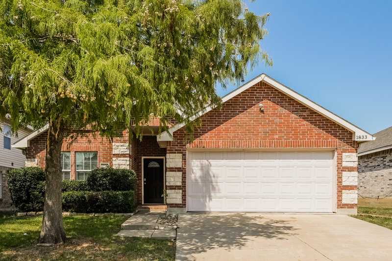 2,085/Mo, 1833 Foxfield Justin, TX 76247 External View