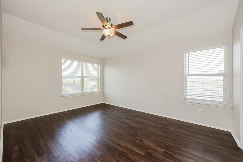 2,240/Mo, 1619 Reynolds St Lancaster, TX 75134 Main Bedroom View
