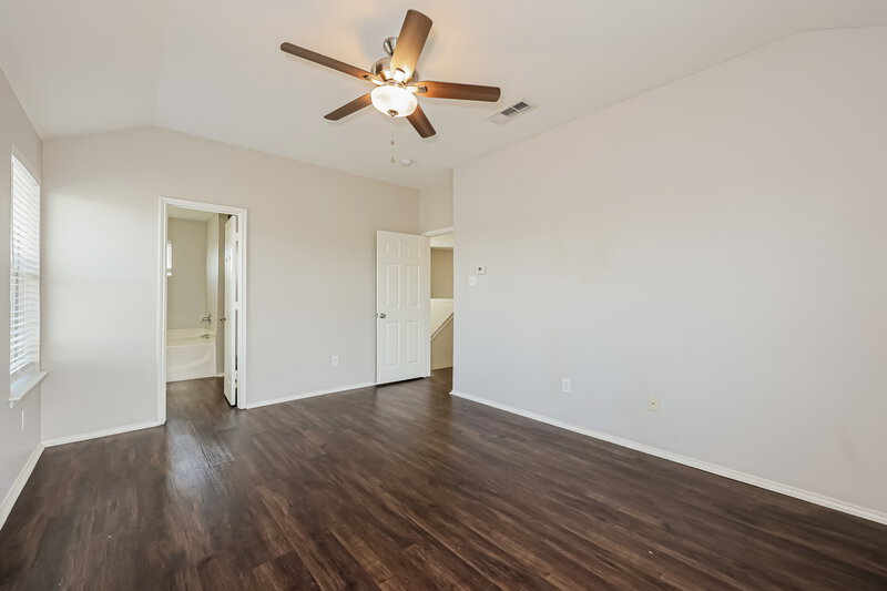 2,240/Mo, 1619 Reynolds St Lancaster, TX 75134 Main Bedroom View 2