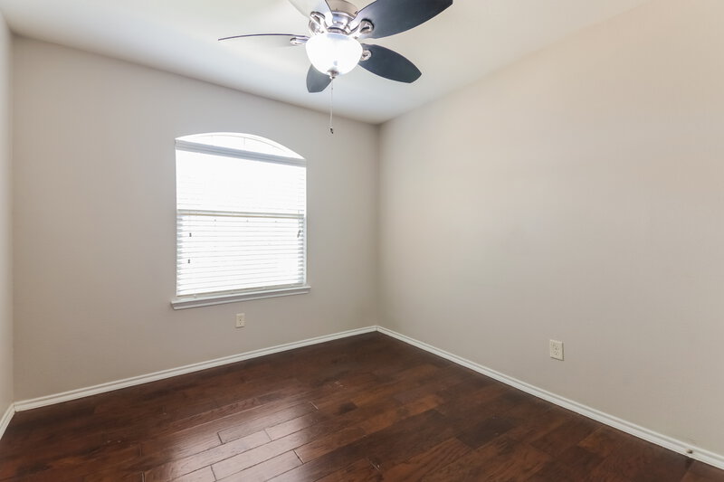 1,745/Mo, 2116 Meadow View Dr Princeton, TX 75407 Bedroom View 2
