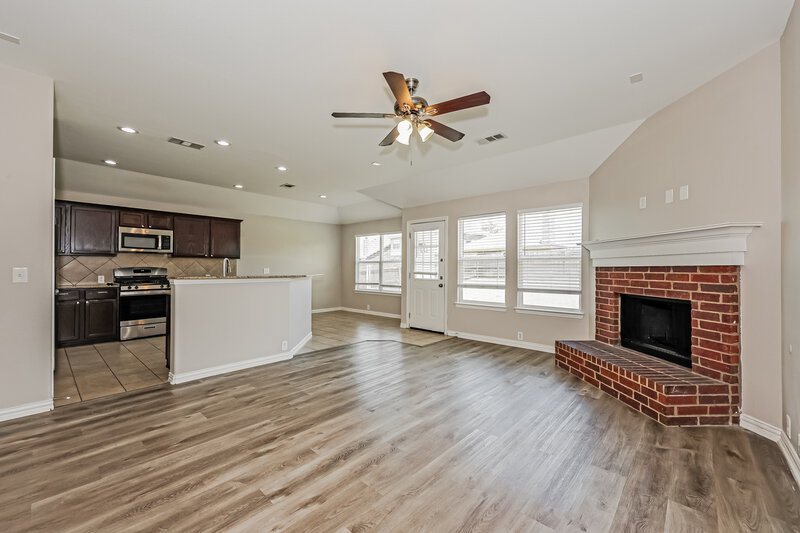 2,090/Mo, 1813 Sparrow Ln Aubrey, TX 76227 Living Room View 3