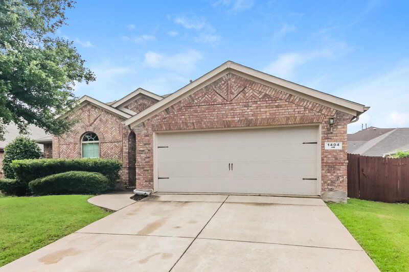 1,950/Mo, 1404 Nightingale Dr Aubrey, TX 76227 Front View