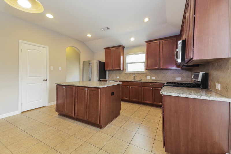 1,950/Mo, 1404 Nightingale Dr Aubrey, TX 76227 Kitchen View