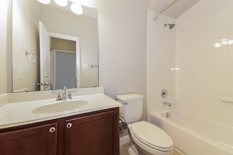 1,950/Mo, 1404 Nightingale Dr Aubrey, TX 76227 Bathroom View