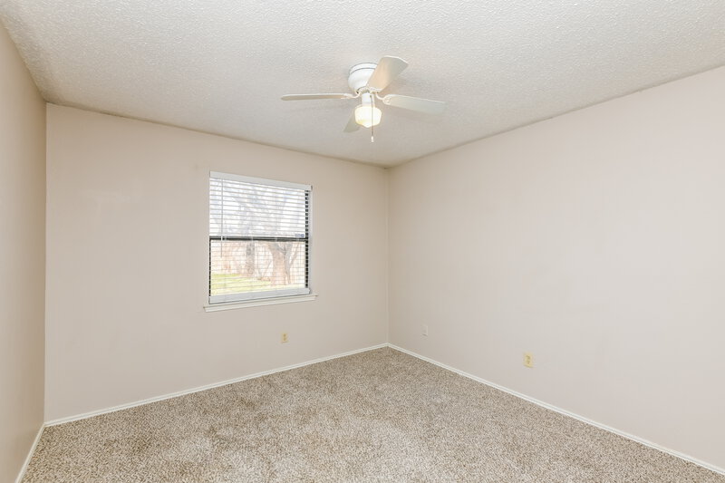 2,160/Mo, 5310 Virburnum Ct Arlington, TX 76018 Bedroom View
