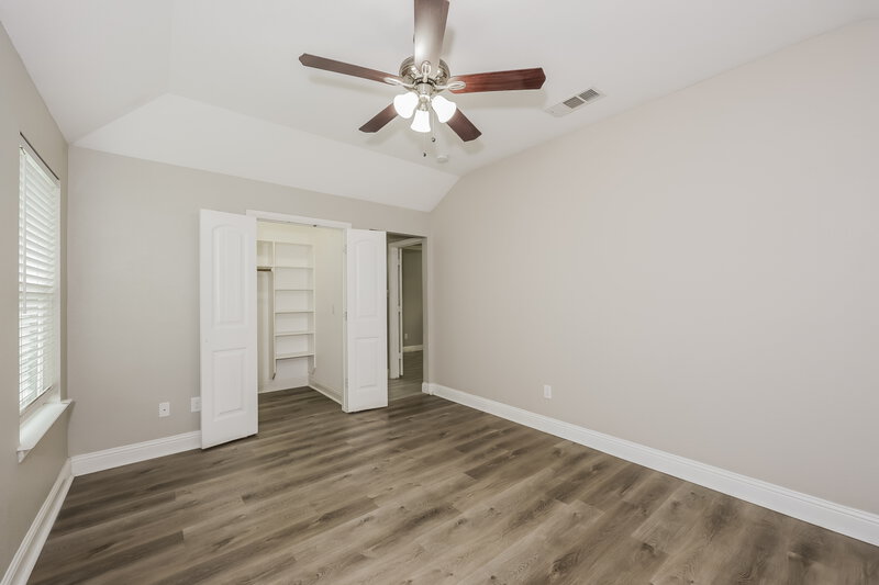 2,365/Mo, 10536 Wild Oak Drive Fort Worth, TX 76140 Main Bedroom View 2