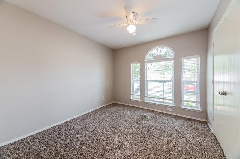 1,860/Mo, 420 Fireside Pl Royse City, TX 75189 Bedroom View