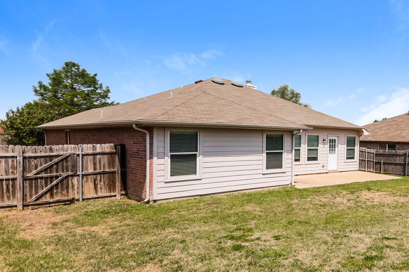 1,860/Mo, 420 Fireside Pl Royse City, TX 75189 Rear View 2